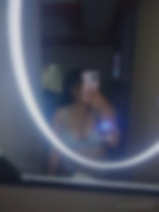 Mirror selfie lingerie фото от @hernandezjolette15