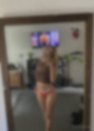 Mirror selfie lingerie фото от @smithpoli18
