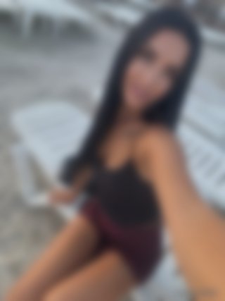 Brunette long hair foto de @kristi109