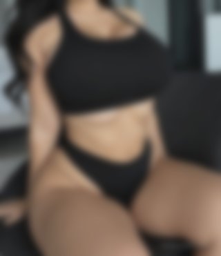 Lingerie curvy kuva tekijä: @krown04
