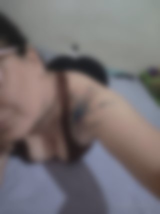 Glasses tattoo kuva tekijä: @miiavelvet