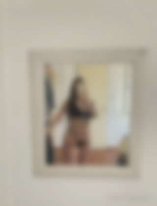 Lingerie mirror selfie foto autor @loladiaz56679