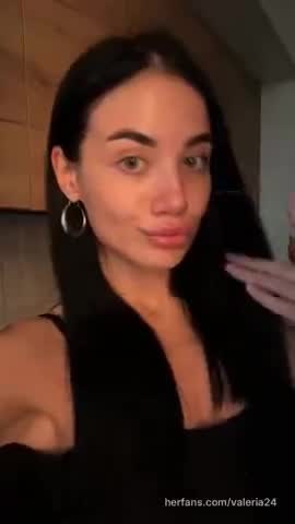 Long hair selfie video by @valeria24