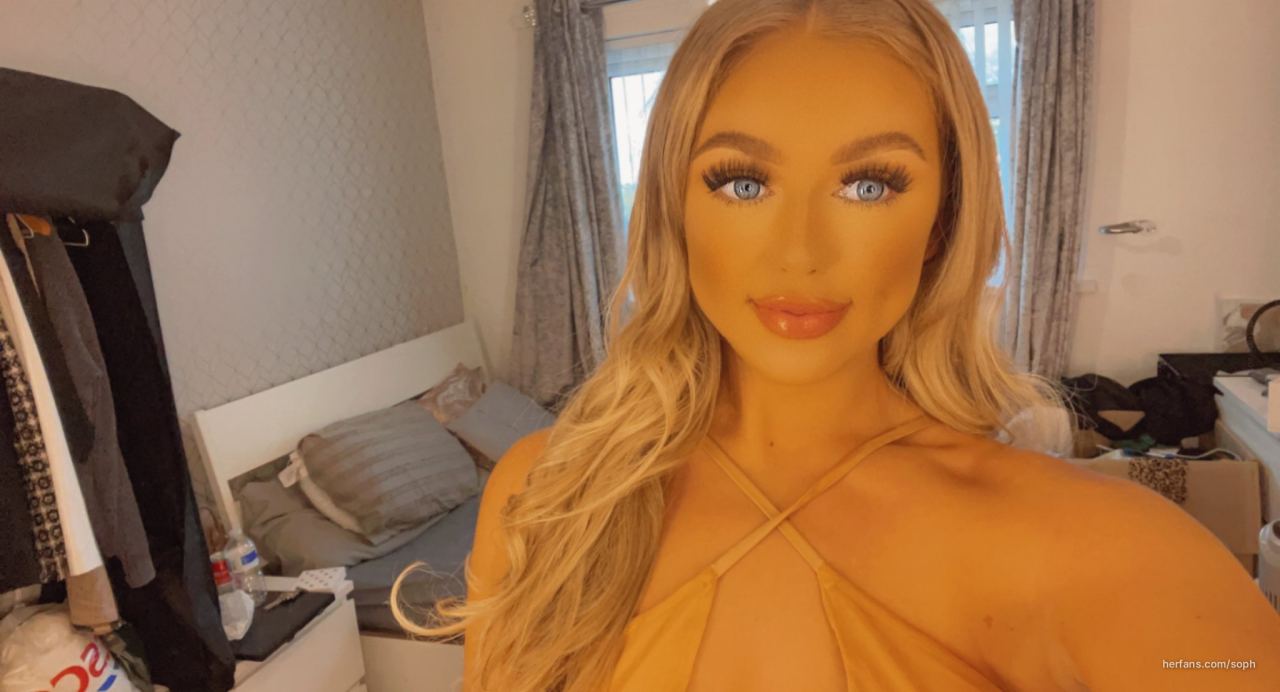 Blonde selfie photo by soph