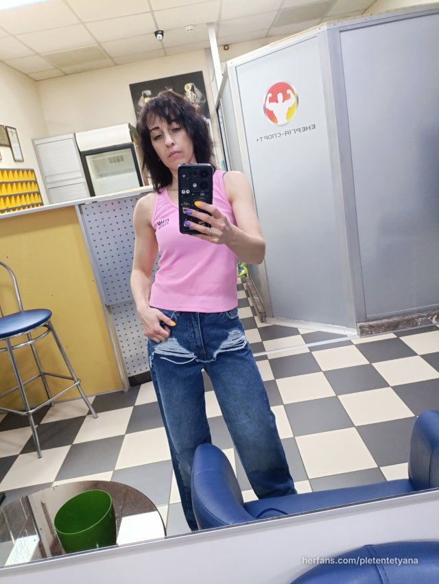 Gym mirror selfie poză de @pletentetyana