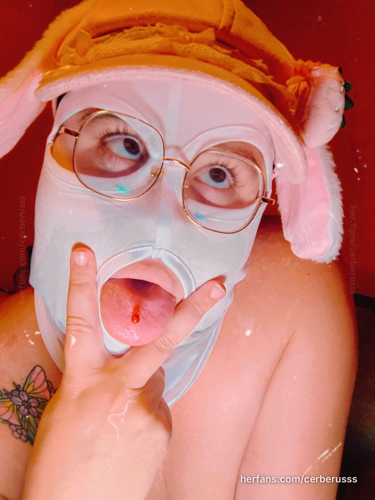 Glasses tattoo photo by Cerberusss