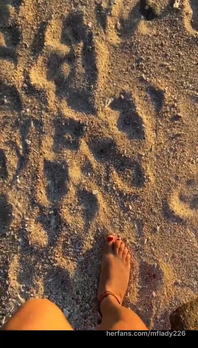Beach feet Video von @mflady226