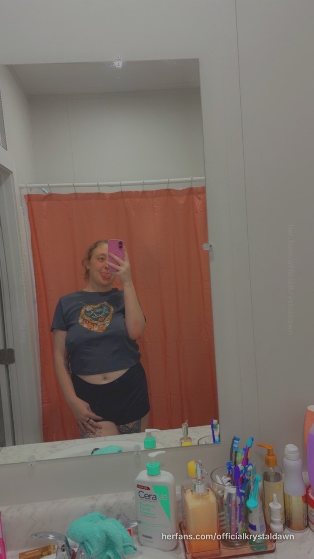 Mirror selfie casual fotografija od @officialkrystaldawn