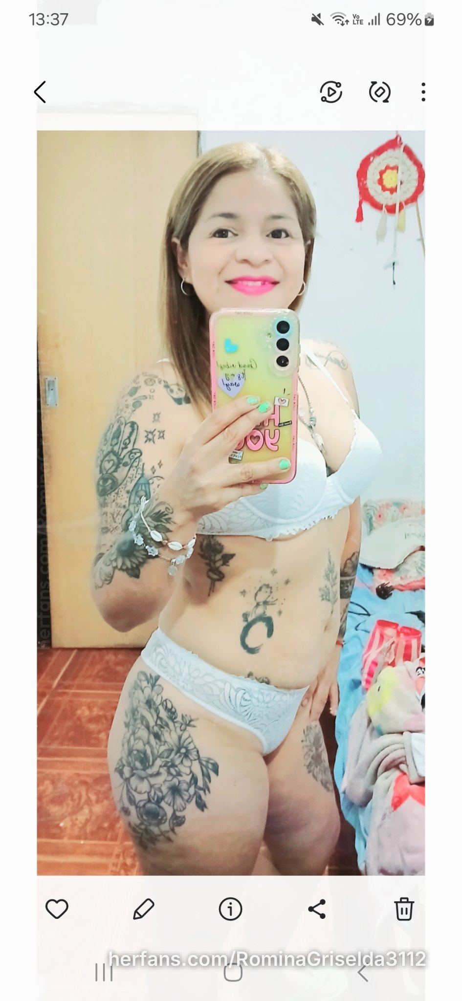 Selfie lingerie photo by Romy Griselda 3112