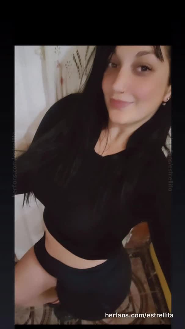 Brunette selfie wideo od @estrellita