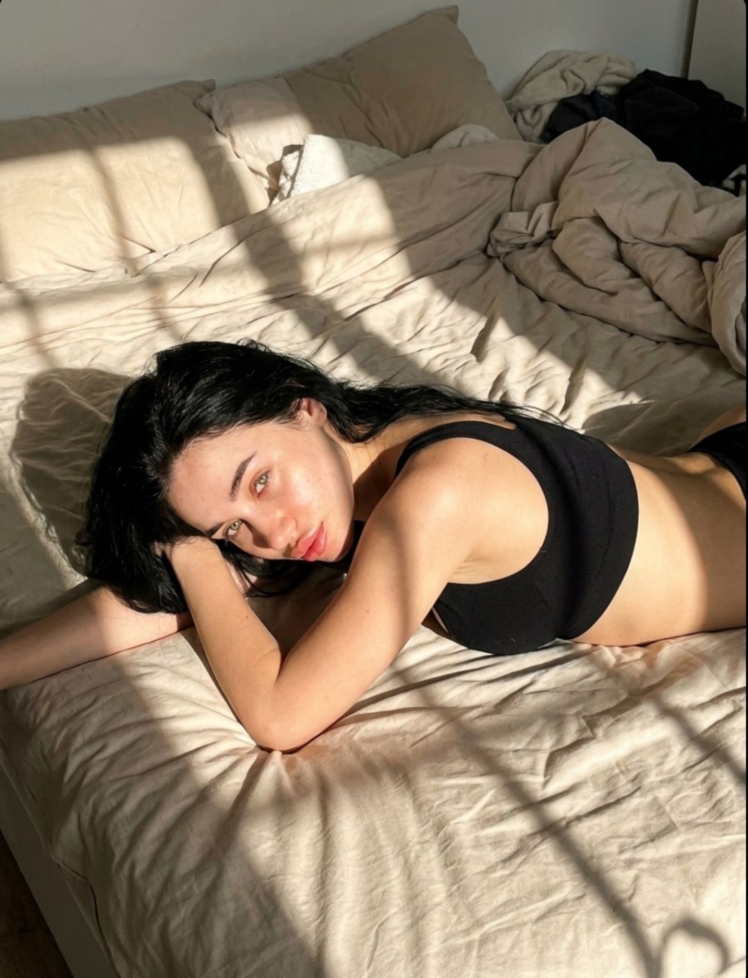 Valeria cover photo